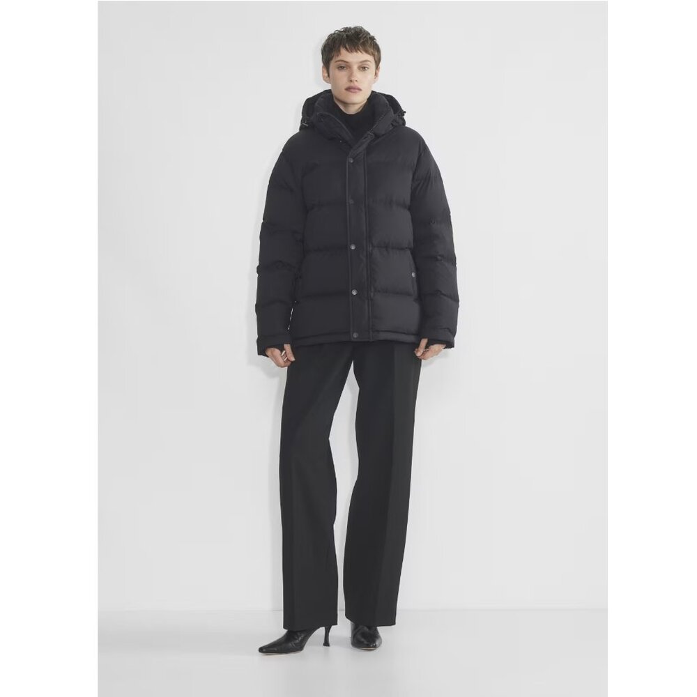 Aritzia, TnA, The Super Puff™ - cliMATTE™, XS Black